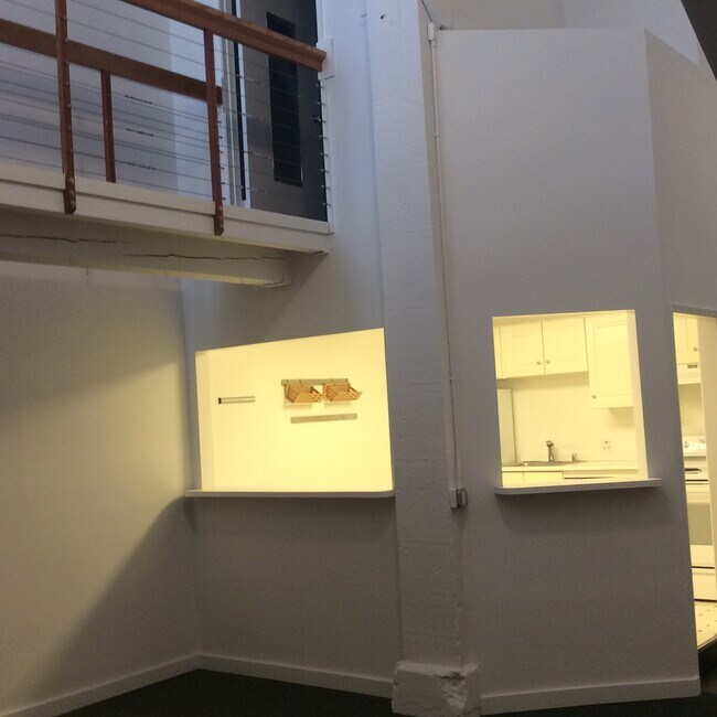 Building Photo - 601 Minnesota St