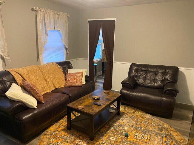 Building Photo - 21 Willoughby St