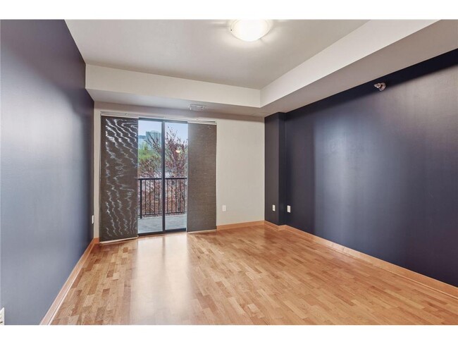 Building Photo - 317 Groveland Ave
