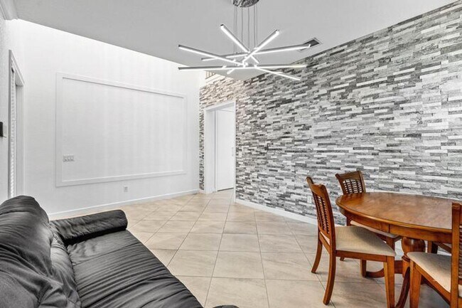 Building Photo - 3234 Klays Ct