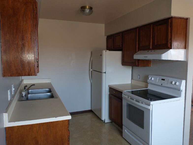 Building Photo - 362 Hope Ave