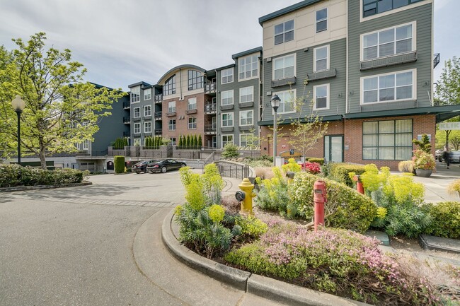 Building Photo - Spacious 2 bedroom Condo in Downtown Redmond