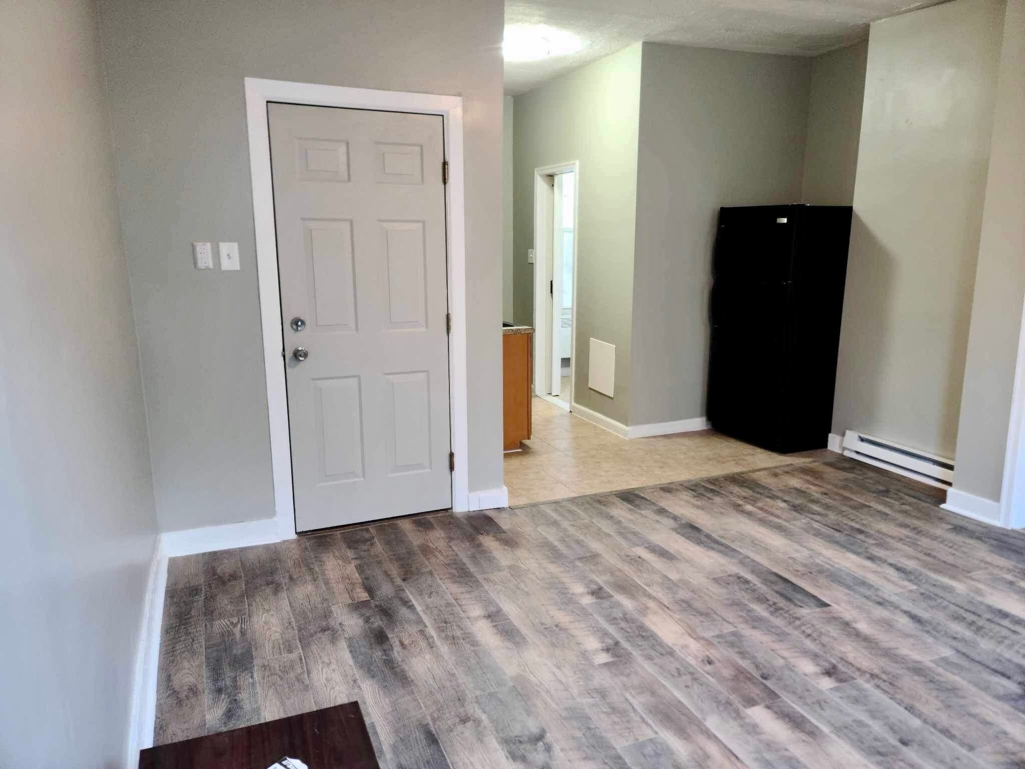 Studio - 1617 N 18th St