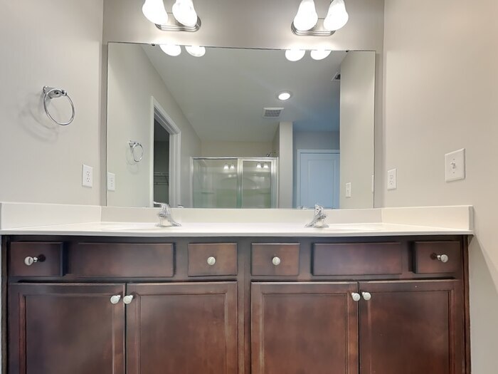 Building Photo - 712 Pointe Andrews Drive