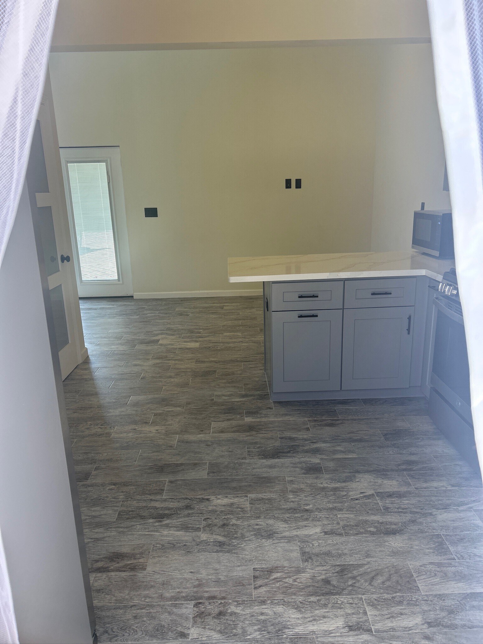 Building Photo - 222 Jackson St