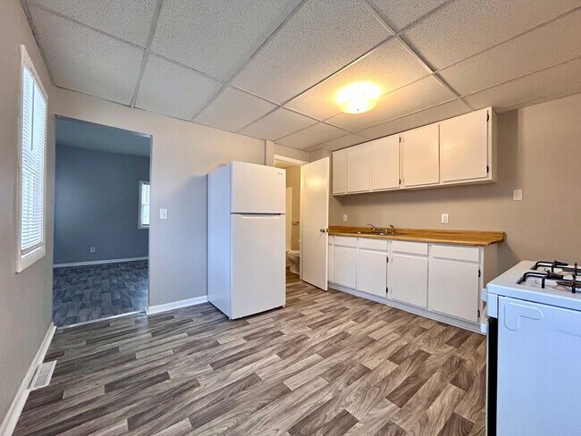 Building Photo - 1461 Leahy St