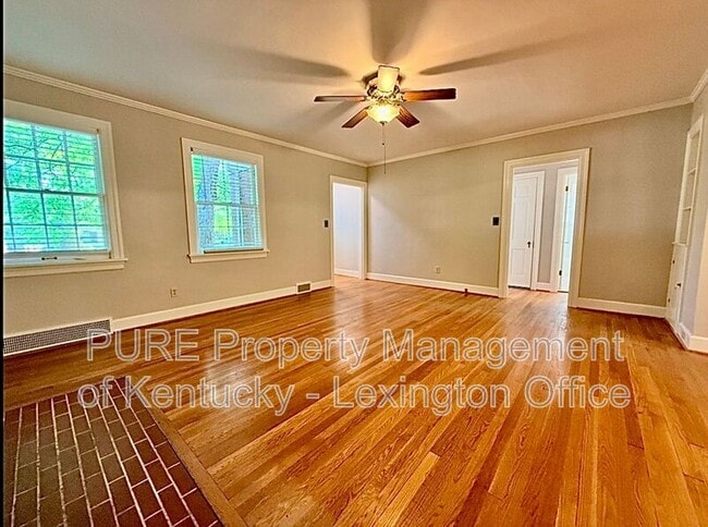 Building Photo - 484 Hart Rd