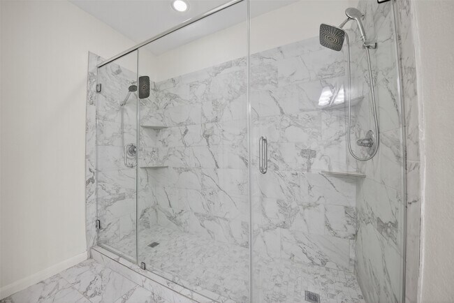 Building Photo - 1318 Hawks Nest Dr