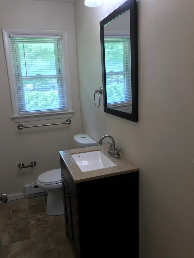 Building Photo - 508 Berkshire Ln