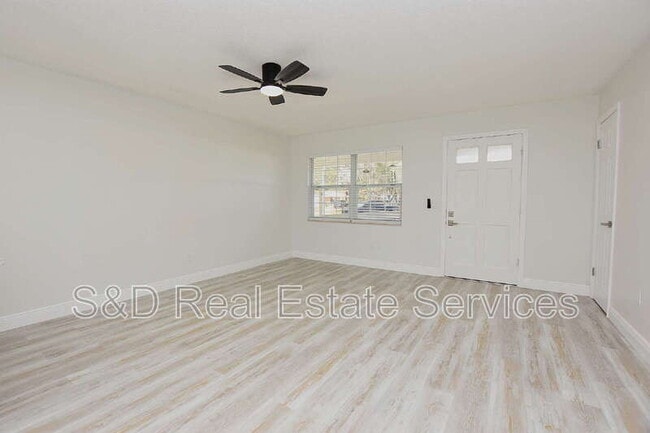 Building Photo - 4208 Ridge Rd