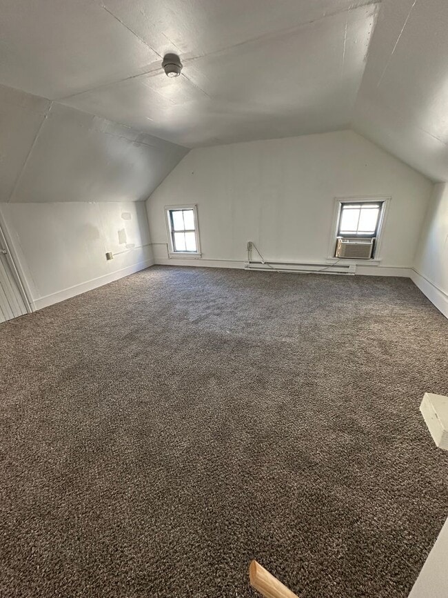 Building Photo - 3 bedroom home in Palmyra-Most utilities i...