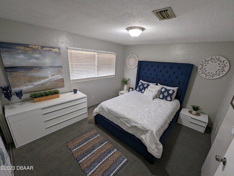 Building Photo - 1600 S Palmetto Ave