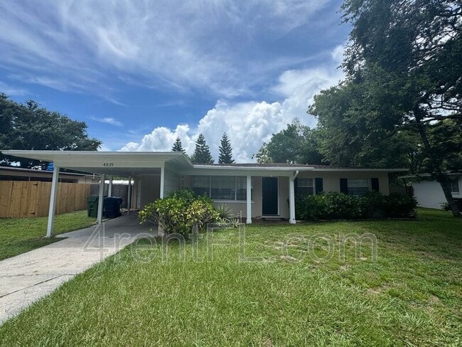 Building Photo - 4519 S Cameron Ave