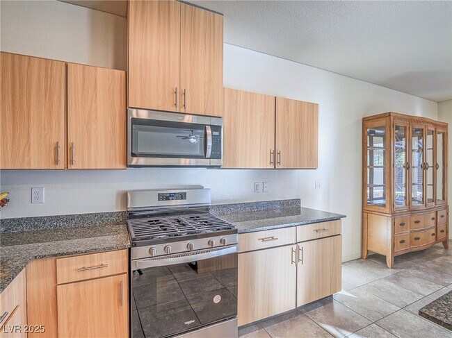 Building Photo - 4441 Ginger Hls Ave