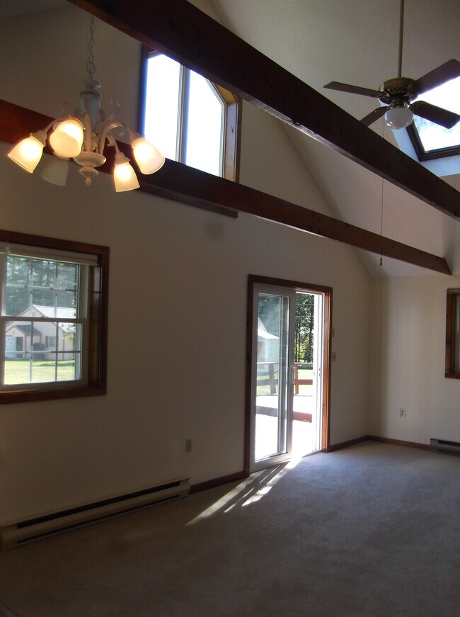 Building Photo - 80 Noyes Rd