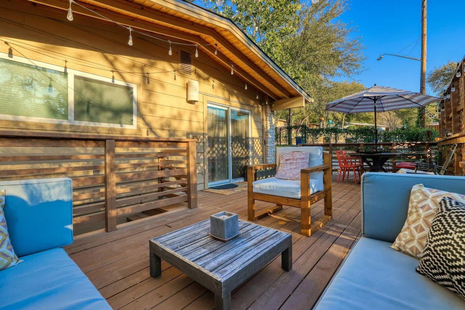 Building Photo - 2906 Westhill Dr