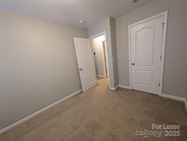 Building Photo - 8419 Candlenut Ln