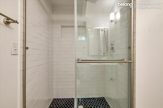 Building Photo - 6513 Corbin Ave