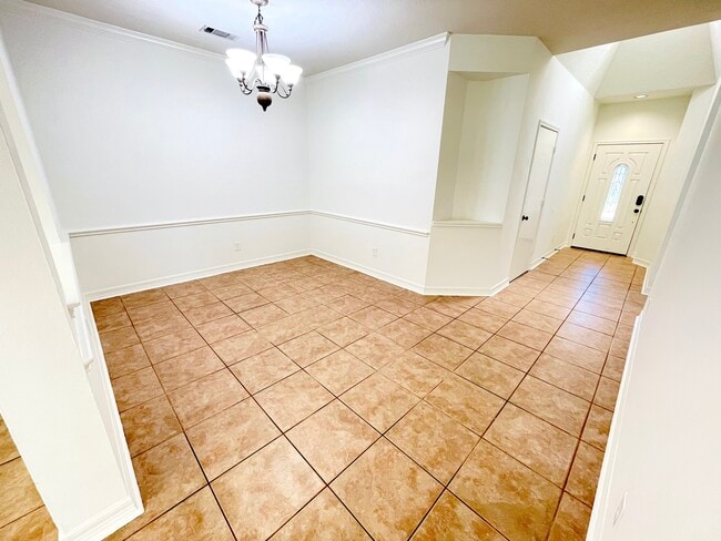 Beautiful entry - 14511 Enola Dr