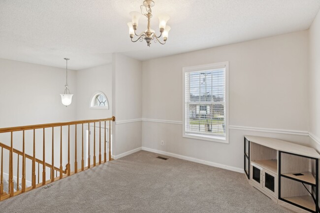 Building Photo - 1307 Bluebonnet Dr