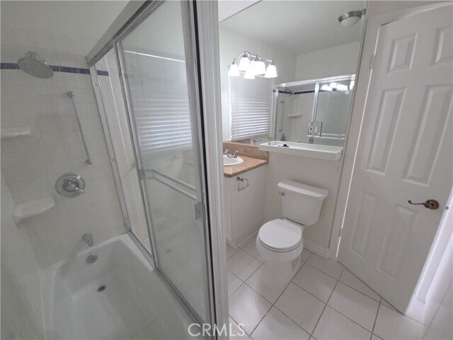 Building Photo - 1347 Vandyke Rd