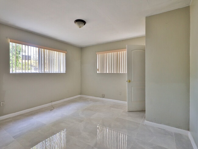 Building Photo - 47 NW 151st St