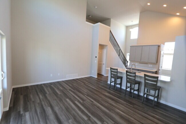 Building Photo - Solar Powered!! - Two-Story Saint Aubyn Ho...