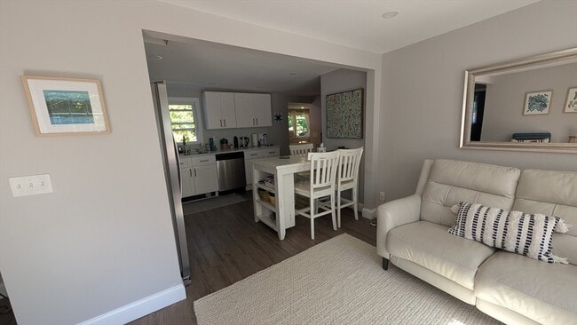 Building Photo - 45 Fottler Rd