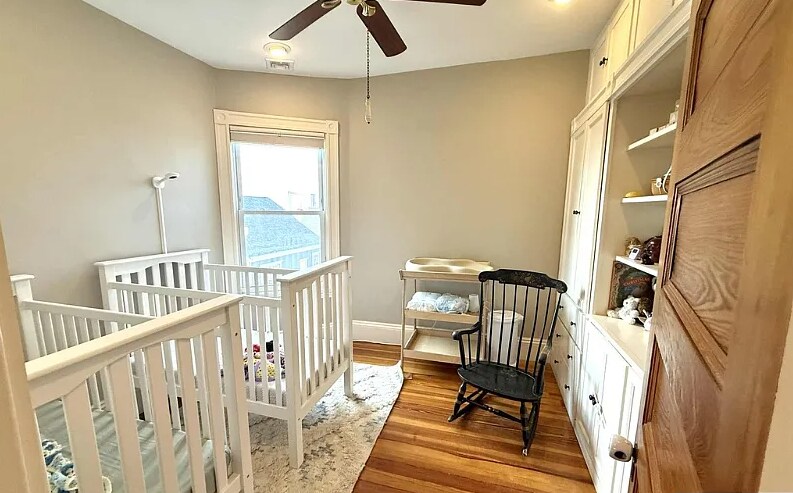 Building Photo - 14 Saint Martin St