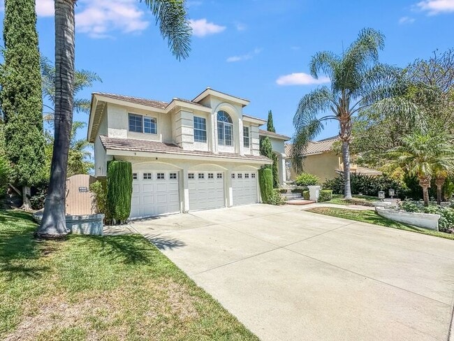 Building Photo - 32971 N Peak Dr