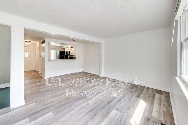 Building Photo - 3741 Lima Ct