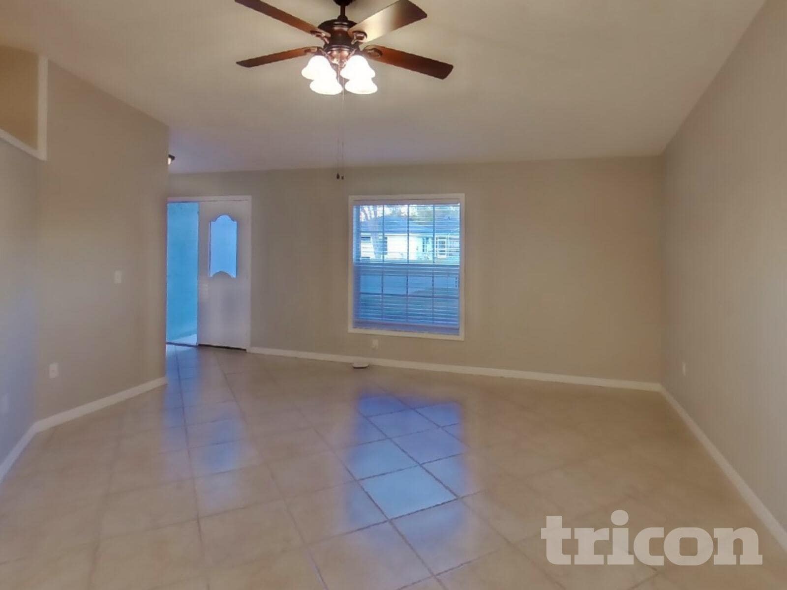 Building Photo - 1374 Godfrey Ave