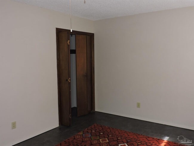 Building Photo - 2811 Langley Ave