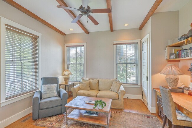 Building Photo - 1624 Diddy Dr