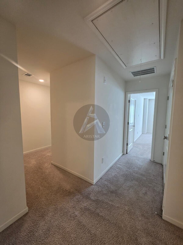 Building Photo - 5270 Mill Way