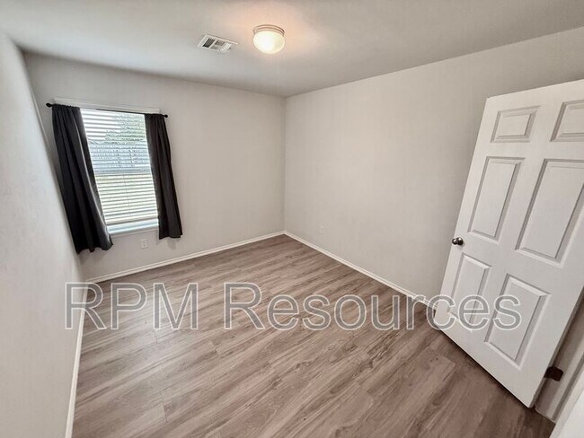 Building Photo - 11009 NW 100th St