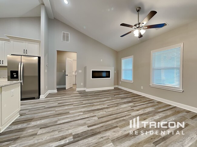 Building Photo - 7841 Melanie Dr