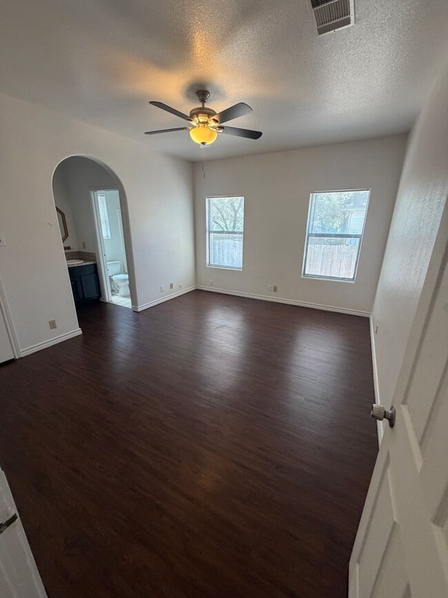 Building Photo - 2601 Alcott Ln