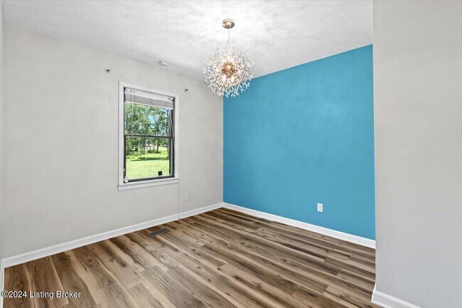 Building Photo - 250 Buck Knobs Rd