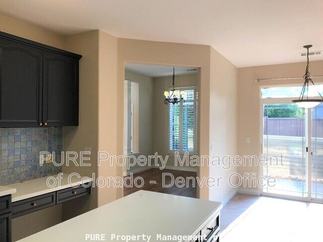 Building Photo - 9201 W Chatfield Pl