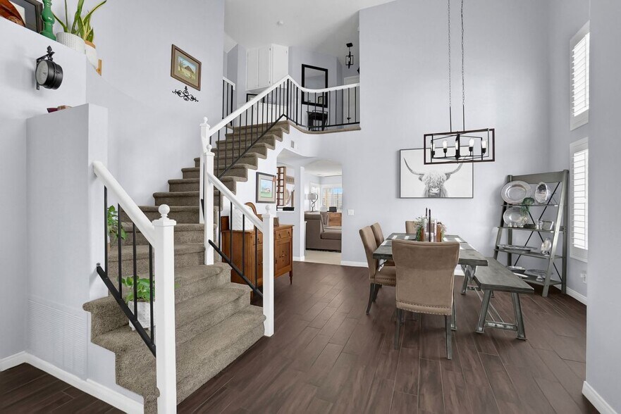 Building Photo - 885 Oakland Hills Dr