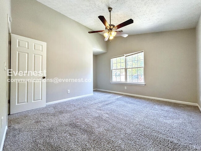 Building Photo - 113 Oak Grove Pl