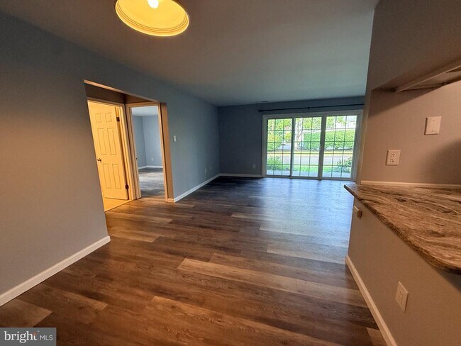 Building Photo - 4405 Waterperry Ct