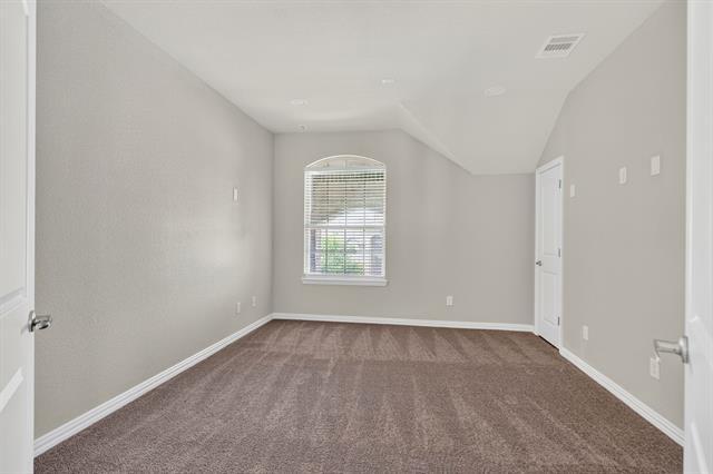 Building Photo - 1012 Summer Ln