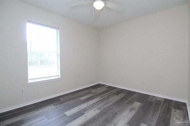 Building Photo - 8126 Crystal Wells Pl