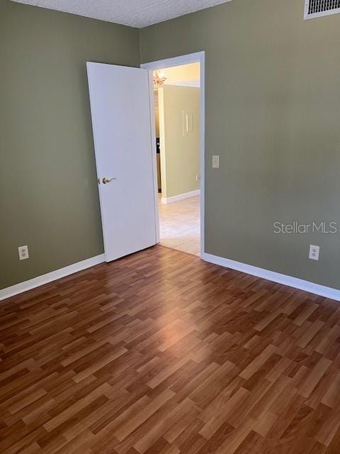 Building Photo - 3823 N Oak Dr