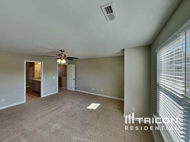 Building Photo - 316 Wyburn Pl