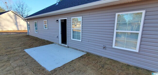 Building Photo - 1865 Deborah Dr