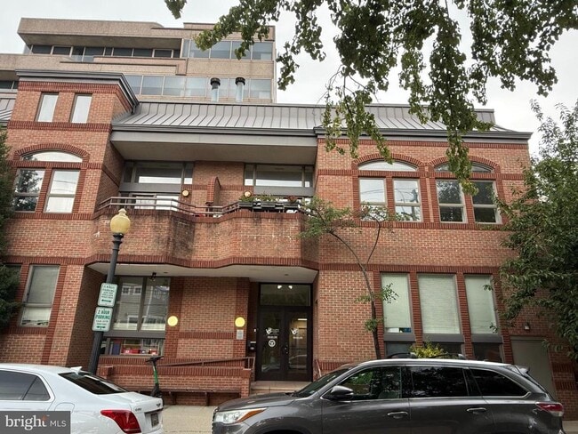 Building Photo - 5300 43rd St NW