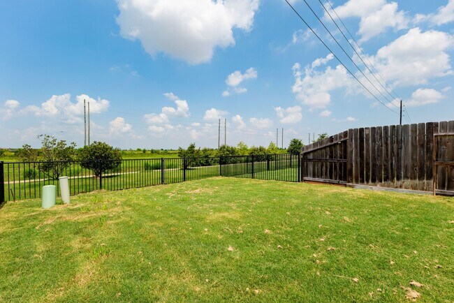 Building Photo - 5206 Pr Ter Ln